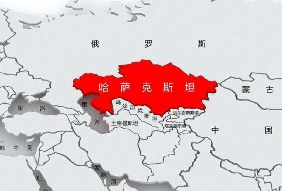 分裂之后,其一部分被俄罗斯吞并,另一半成了月即别汗国,国民是大部分