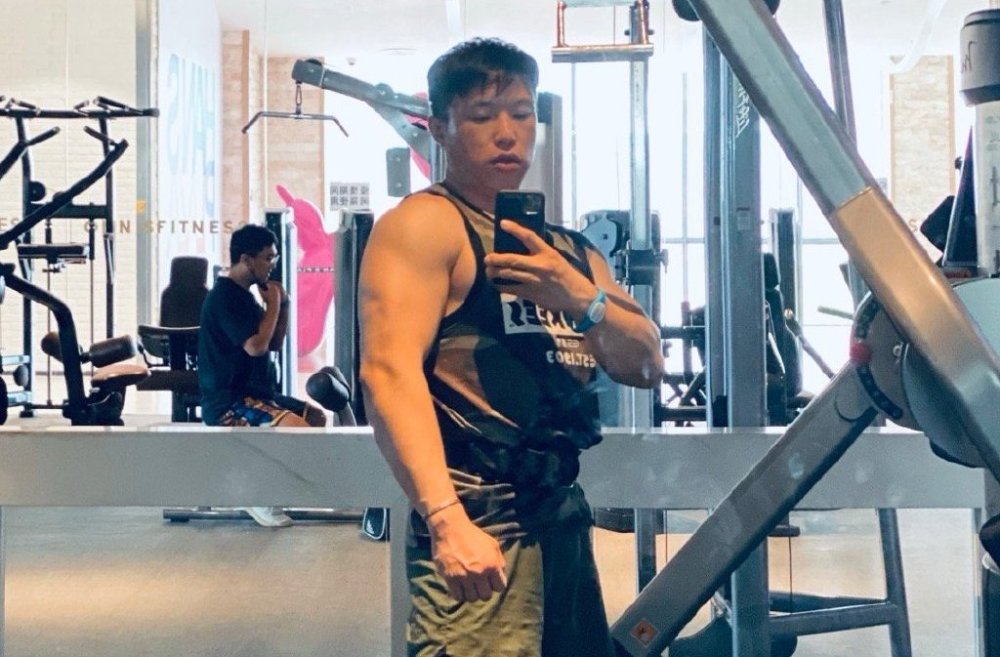 德云社烧饼化身美食博主却被粉丝调侃这口味怎么跟老八一样