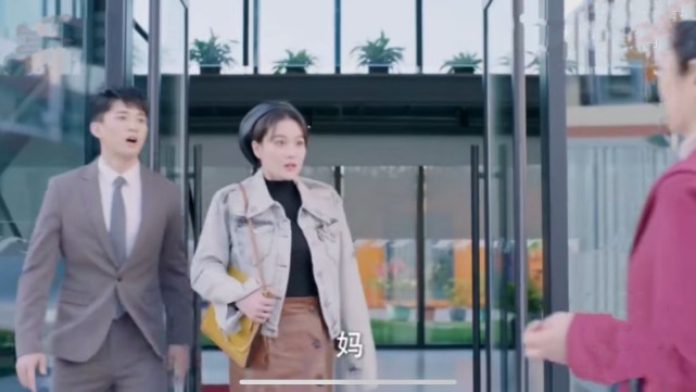 秦清是五三妈妈的学生 难怪五三把合照中的秦清截掉 不好的回忆 幸福触手可及 秦清 张馨予