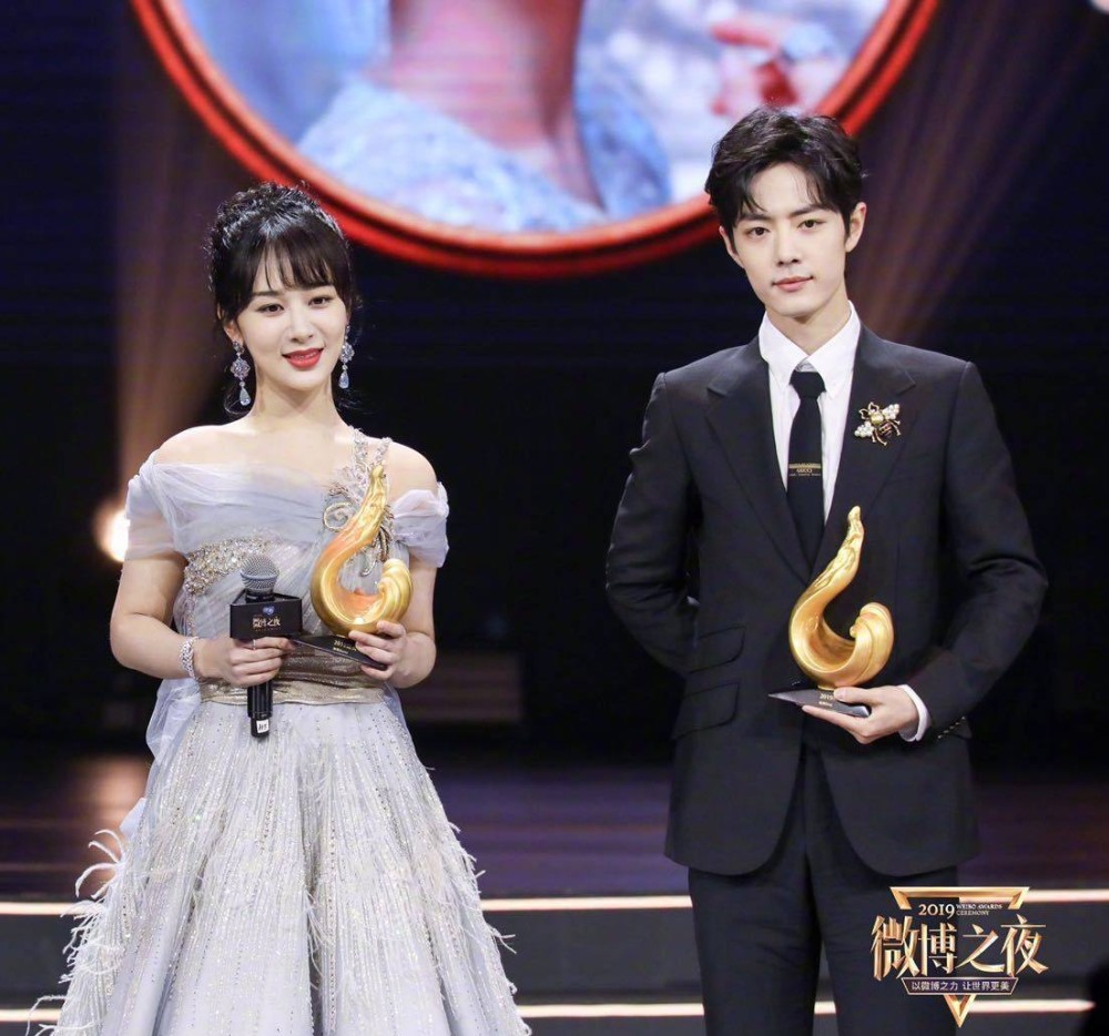 胡歌|肖战新剧7月3日低调开机！搭档胡歌拍摄抗疫剧，通告单令人惊喜