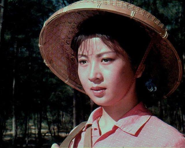 45年后,老电影《海霞》演员今昔照,5位美女已老,多位老戏骨已去世
