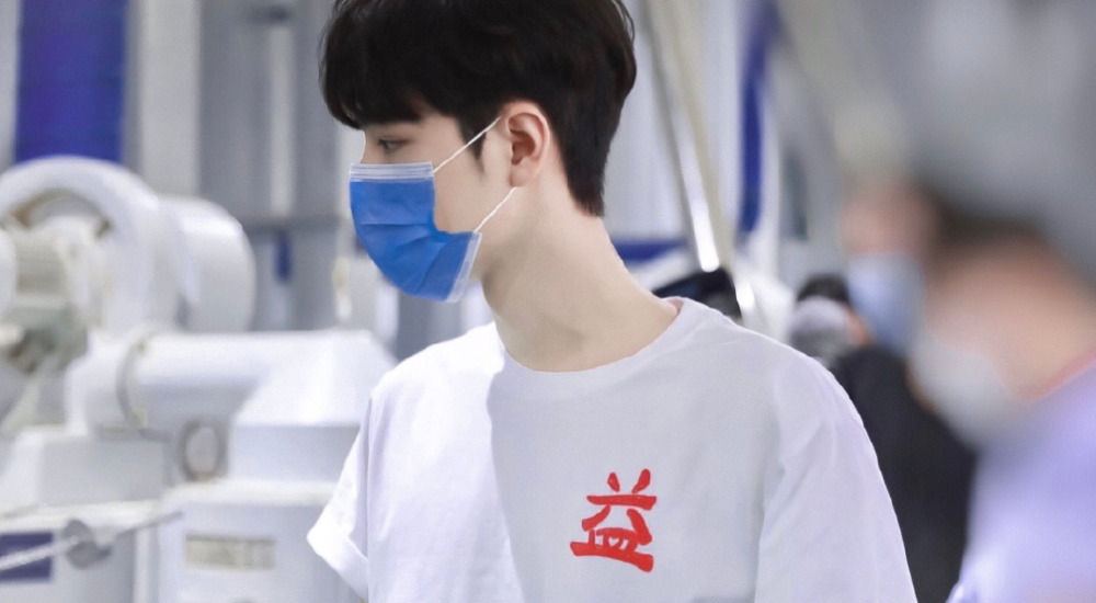 肖战|肖战本人登记作品著作权，谨防盗版为光点、益申请版权，意识太强