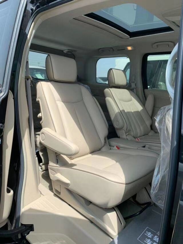 首台2021款日产贵士亮相预售38万空间看齐塞纳标配6缸动力