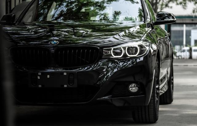 3系gt黑武士车衣作业末代绝唱不负宝马gt之名