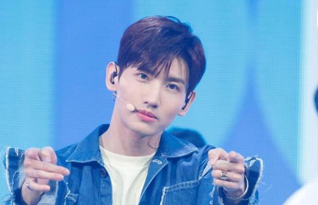 老房有喜东方神起沈昌珉宣布结婚承认与女友恋情才半年