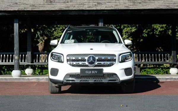 5月销量5480台,奔驰glb:摊牌了,降6万行不行?