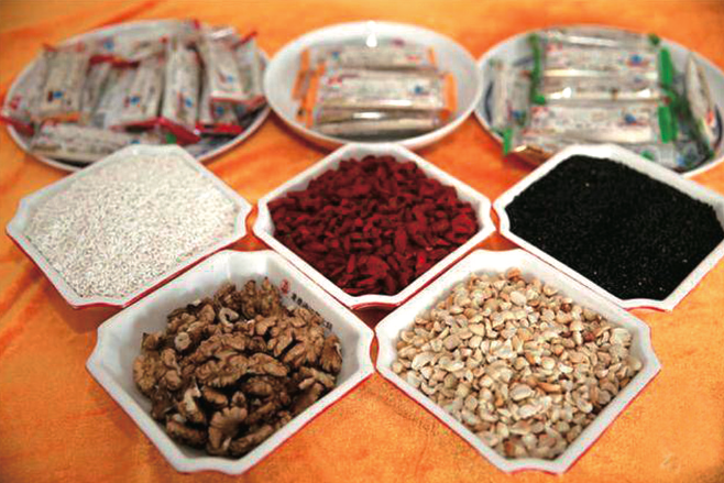 精选原材料,改良配方与制作工艺,让合川桃片名声大振