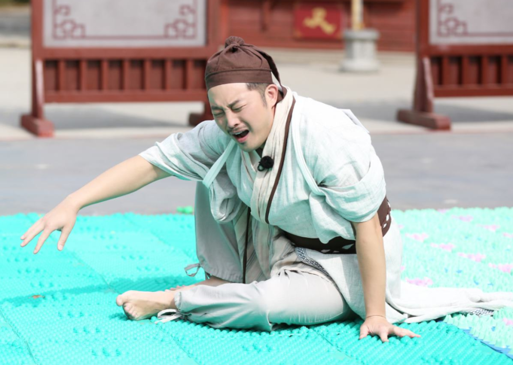 《奔跑》下期未播先火!迎来史上颜值最高嘉宾团,熬夜也得追!