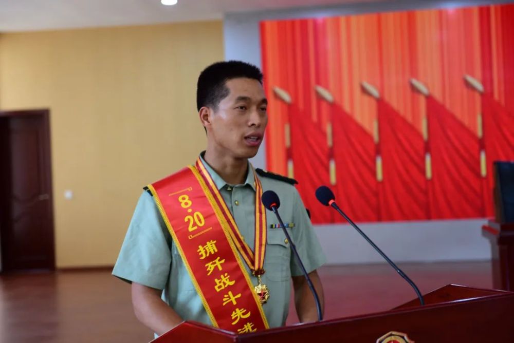 一等功臣!_腾讯新闻