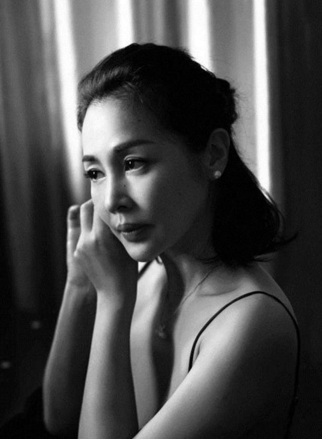 演员熊睿玲:尊重别人的"活法" 何必"指手划脚"_腾讯新闻