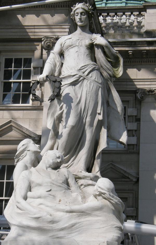 "奴隶商人"被"推倒"之后,这些英国雕像仍然屹立|雕像|罗伯特·伯恩斯