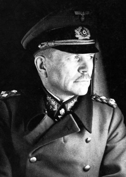 二战德国装甲兵之父古德里安为何没晋升为元帅?