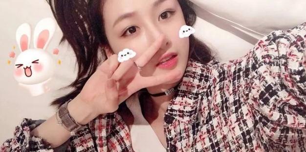 彭彭女友身份被扒出是天浩盛世的经纪人tutu后也有不少争议,她曾跟