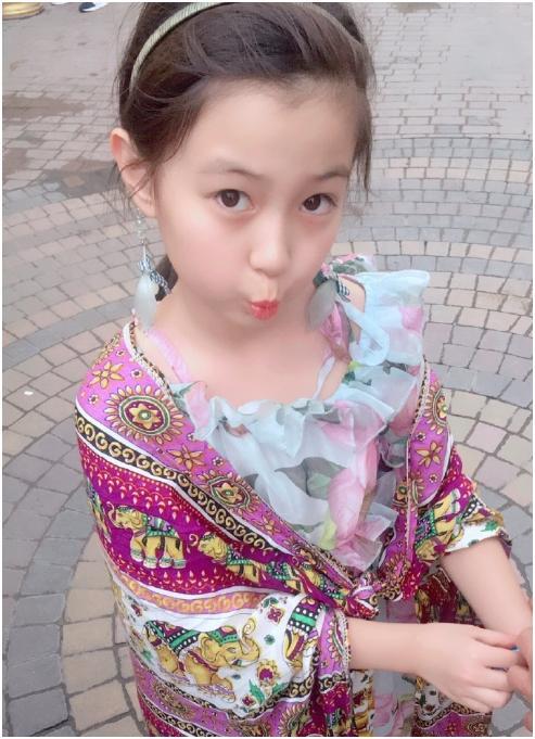 《乡村爱情》赵兰妮长大了,6年后成"异域美人",生活照罕曝光