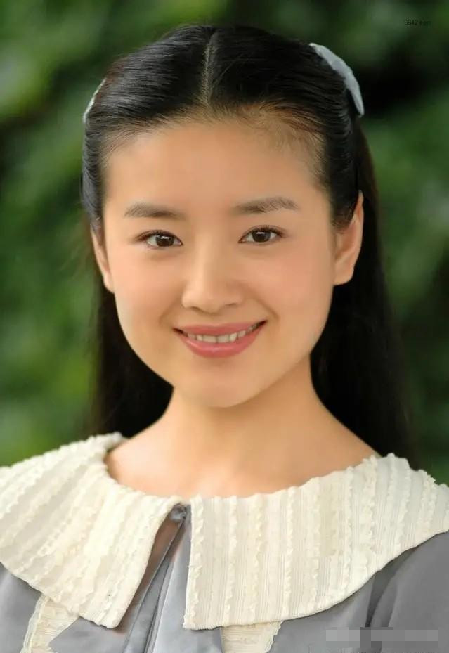 董洁最美的几张照片堪称民国女神总有一张让你不自觉的喜欢