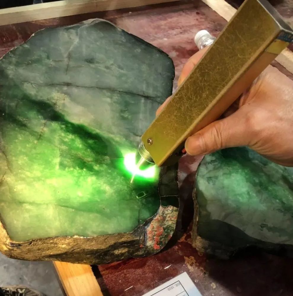 快讯,2020年揭阳首届玉石毛料公盘来了!