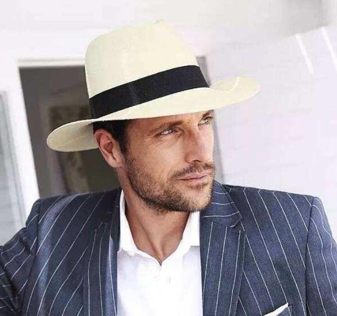 夏天戴草帽的男生更有魅力