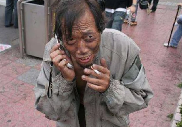 心理测试:你认为下面哪个乞丐最可怜?测出你是真聪明还是装聪明