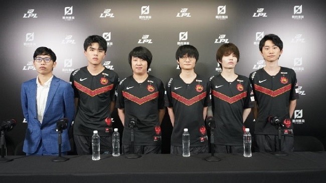 电竞lol比分网｜EDG躺平任嘲，排名继续往后掉，IG和FPX同进退