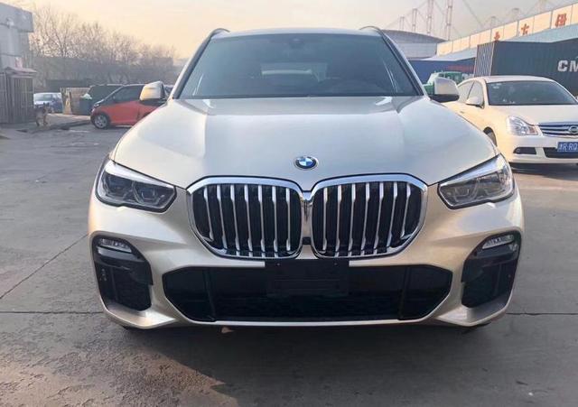 新款宝马x5,香槟金色外观够豪横