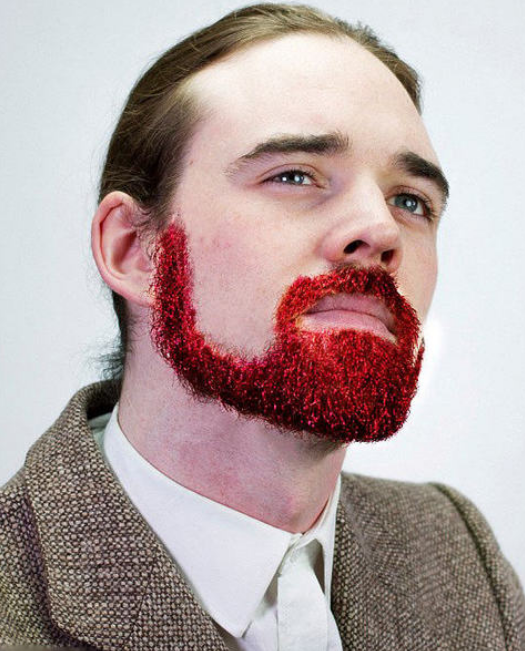 supreme的最新单曲是kurt cobain最喜欢的daniel johnston.