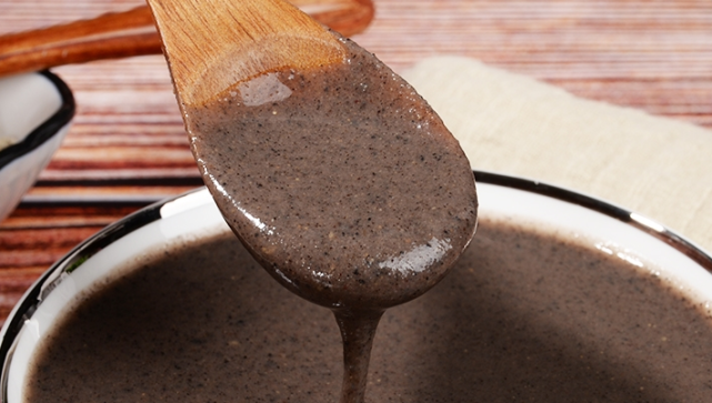 做法简单,营养全面,补养气血,滋润肌肤,美容颜|黑芝麻|豆浆|白芝麻