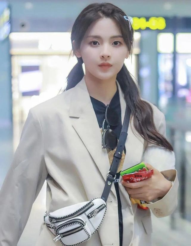 有一种发型叫杨超越双马尾巨清新减龄就看你敢不敢扎了