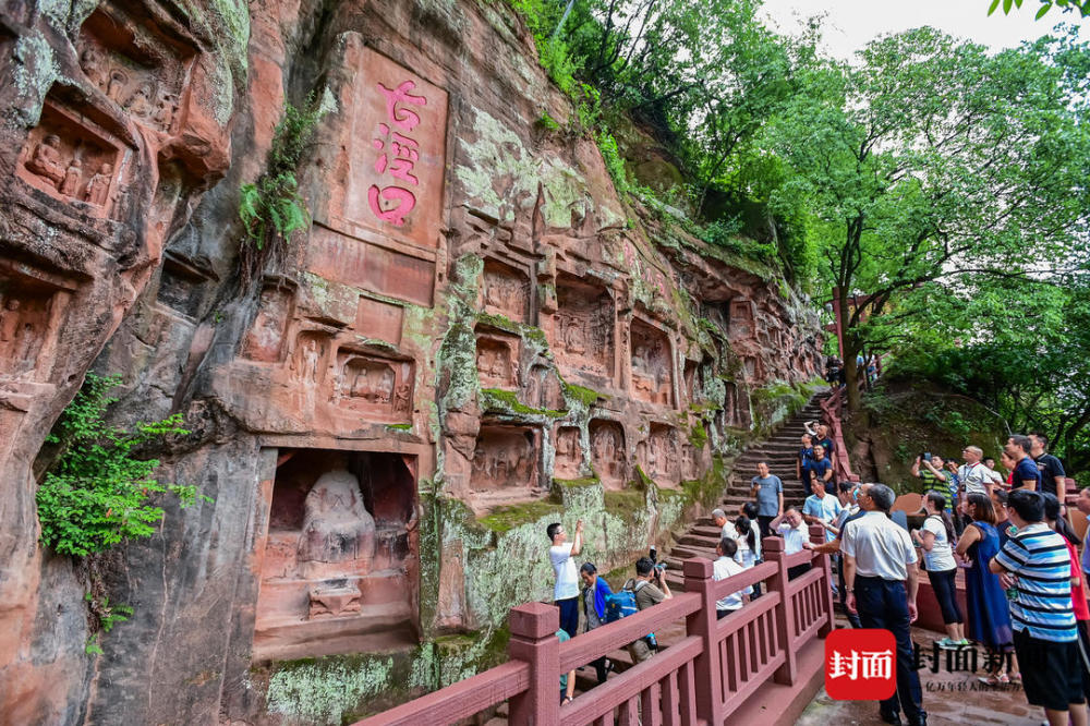 東風堰是中國首批,四川首個世界灌溉工程遺產,夾江千佛巖是全國重點