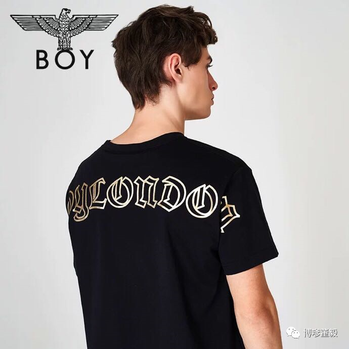 胸前基础老鹰烫金logo,后背boy字母大logo