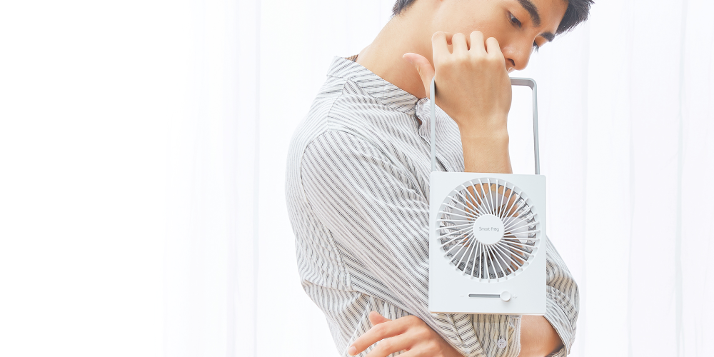 何铭峰透露,近来他的团队还设计了一款消毒器,两款宠物用品和电子蚊香