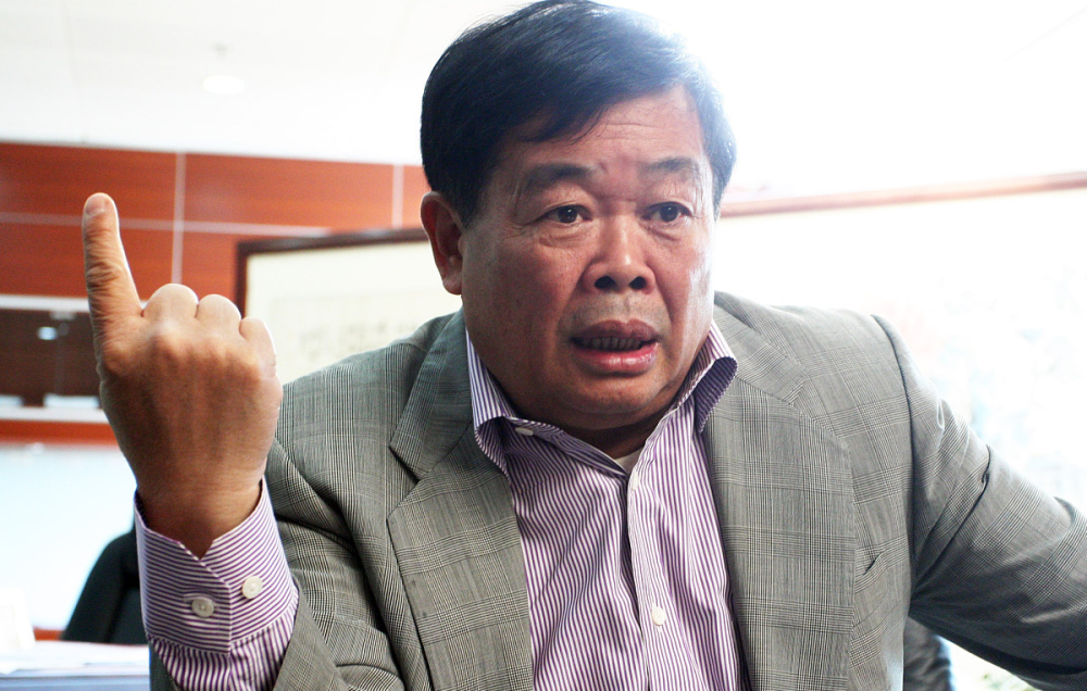 14岁辍学终成福耀老板,为何深恶痛绝房地产?曹德旺:炒房的都傻