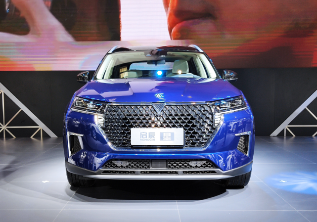 豪华更智能入门价不到11万启辰星亮相2020重庆国际车展