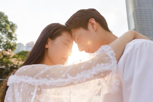 心理学 女人最可悲的 不是爱错了人 而是不留 后路 腾讯新闻