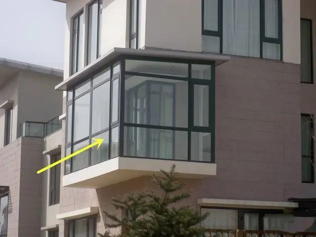 现封阳台都选这款隔音效果是单层玻璃的5倍我家做了要500