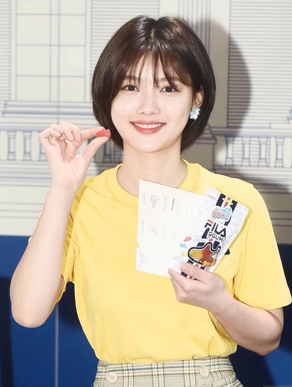 代表明星:金裕贞先来看看明星们的演绎:如果量出来的长度短于2.