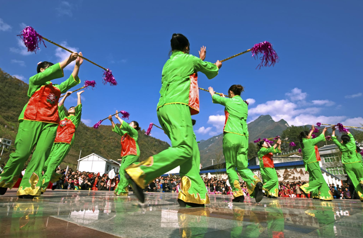 【荟悦读】城口:畅想与缤纷的梦_腾讯新闻