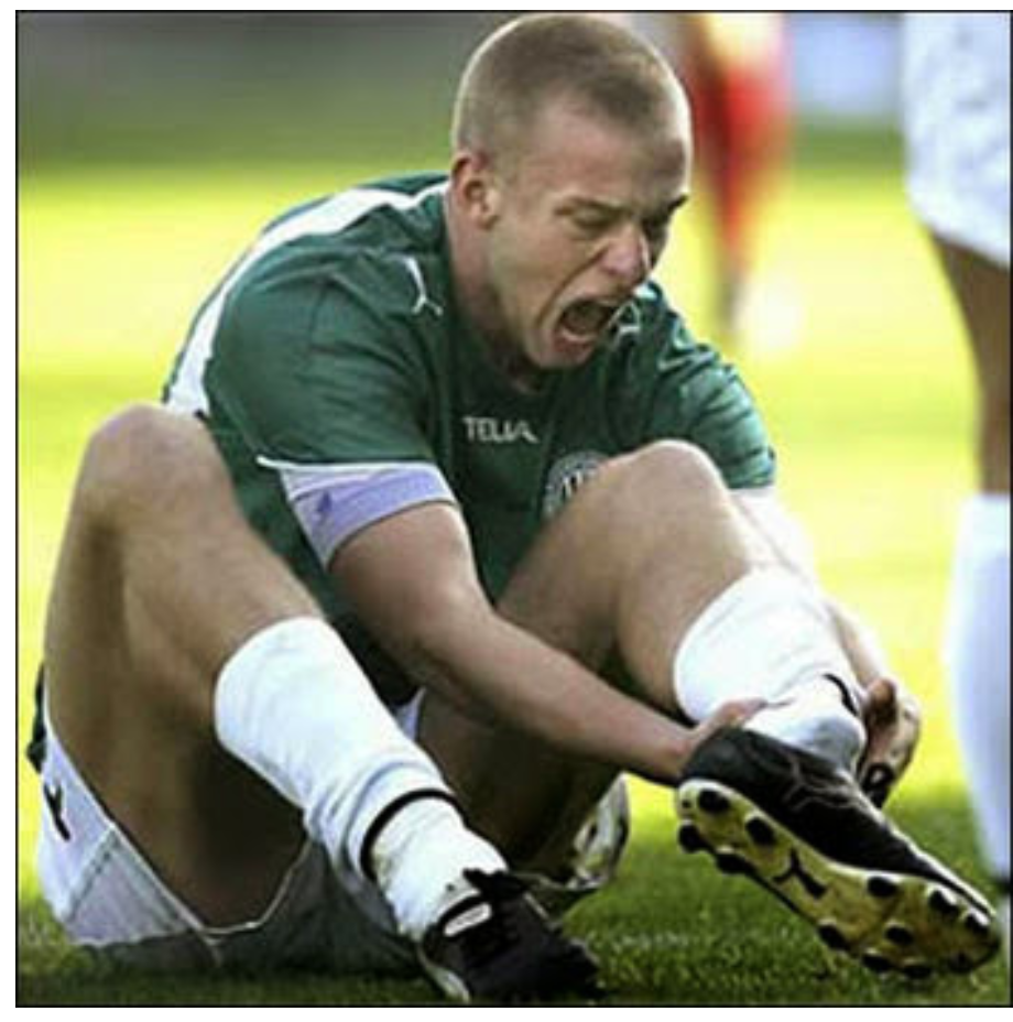 现代足球史上最严重的受伤有些人甚至结束了职业生涯