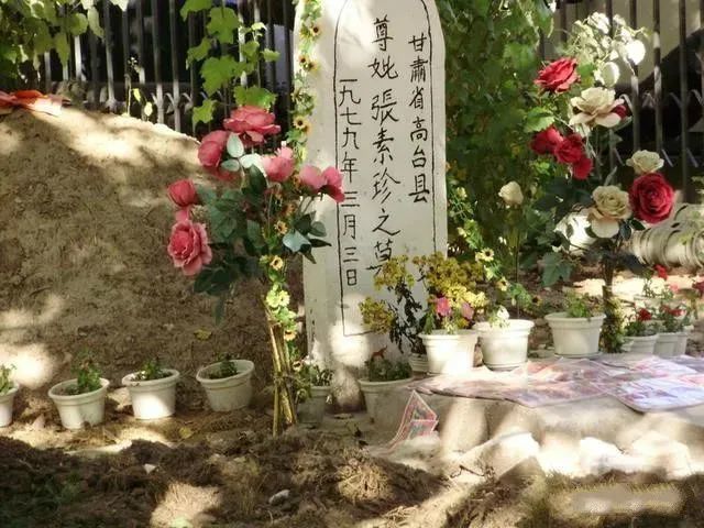 大庆有座老太太坟,据说无人敢动,当地人都知道_腾讯新闻