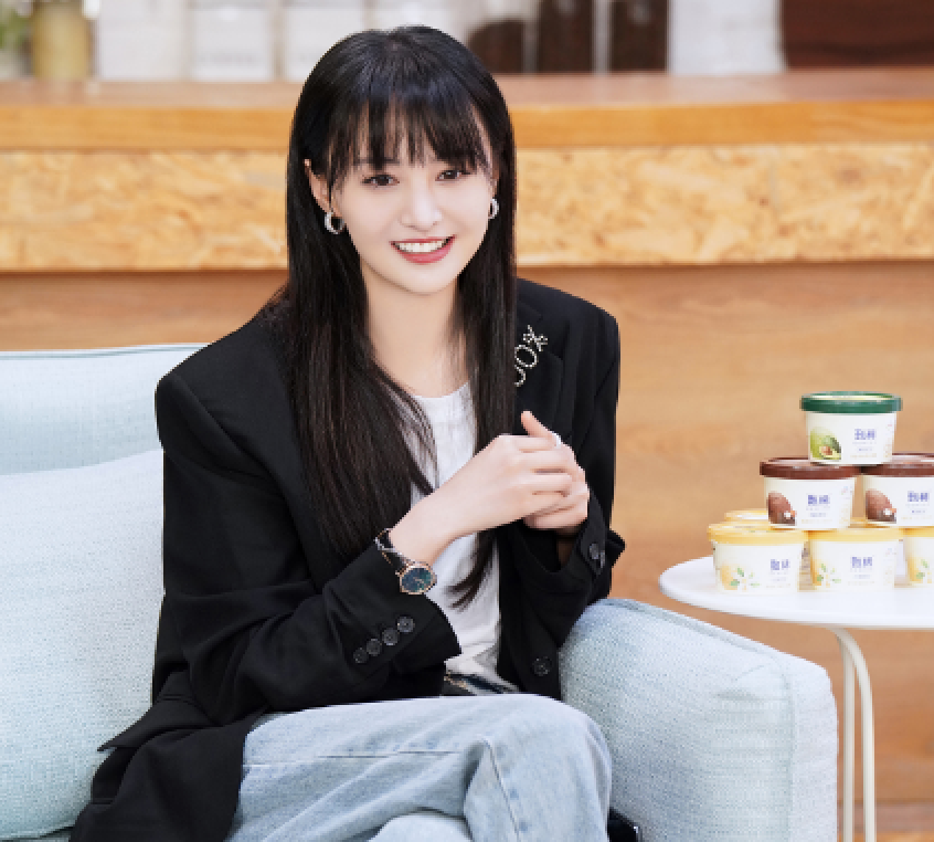 频繁上综艺的郑爽参加女团选秀的吴昕两人要合作搞事情