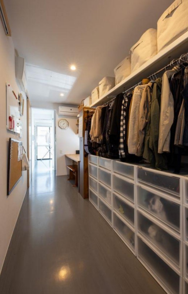 晒晒日本人的衣帽间,看完后网友纷纷感叹:为何国内不学学!