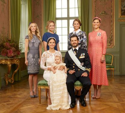 瑞典王室最美全家福!公主金发碧眼超明艳,5岁王子比乔治哥俩帅