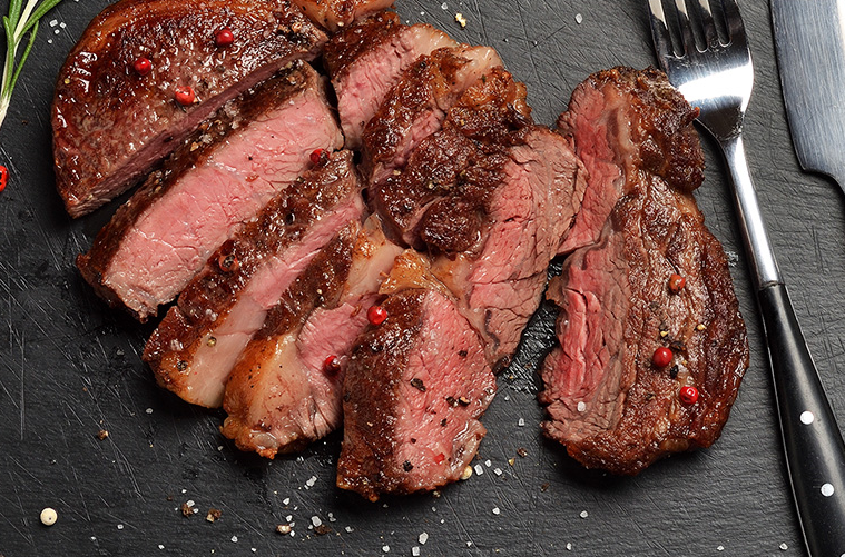 你真的会选牛排么?学会这招,再也不怕吃到人工合成牛排了