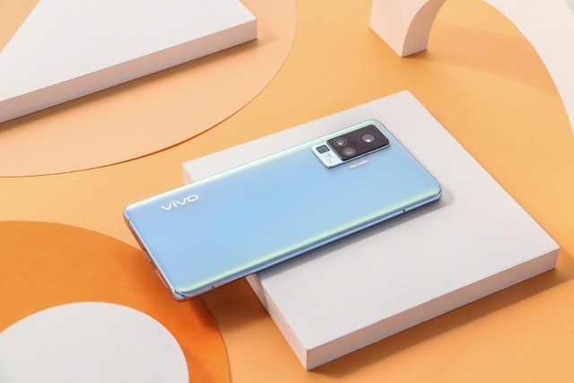 vivox50pro官方美图放出液氧色开启美好一周