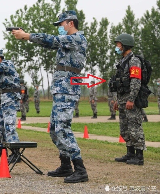 星空林地迷彩现身演训场伪装效果明显超越07士兵穿着更精神