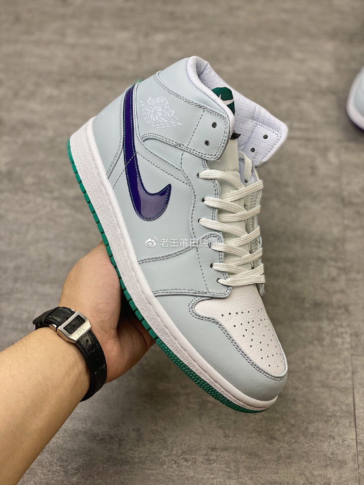 aj1紫绿鸳鸯实拍开箱评测_腾讯新闻