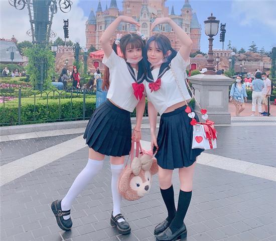 轩墨宝宝虎牙试玩马车8jk黑丝太吸睛网友这腿比女人还女人