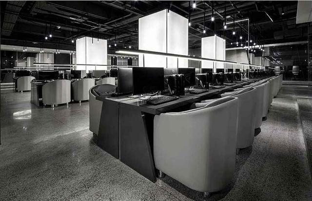 那些见证了一代中国人青春的网吧,现在都怎么样了?