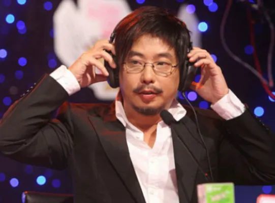 愿我的她莫要变卦愿这段情常在永无害怕作曲人历风是冯添枝先生的笔名