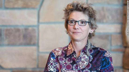 美联储戴利:国会应该准备好花更多的钱来帮助经济复苏