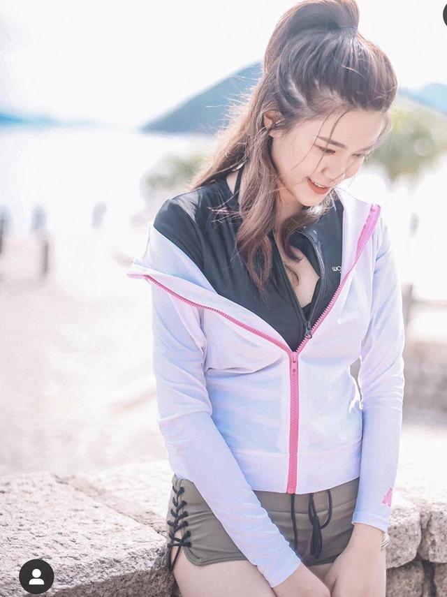 反转江嘉敏穿球鞋现身疑似发福与冯盈盈合体现身力破不和传闻